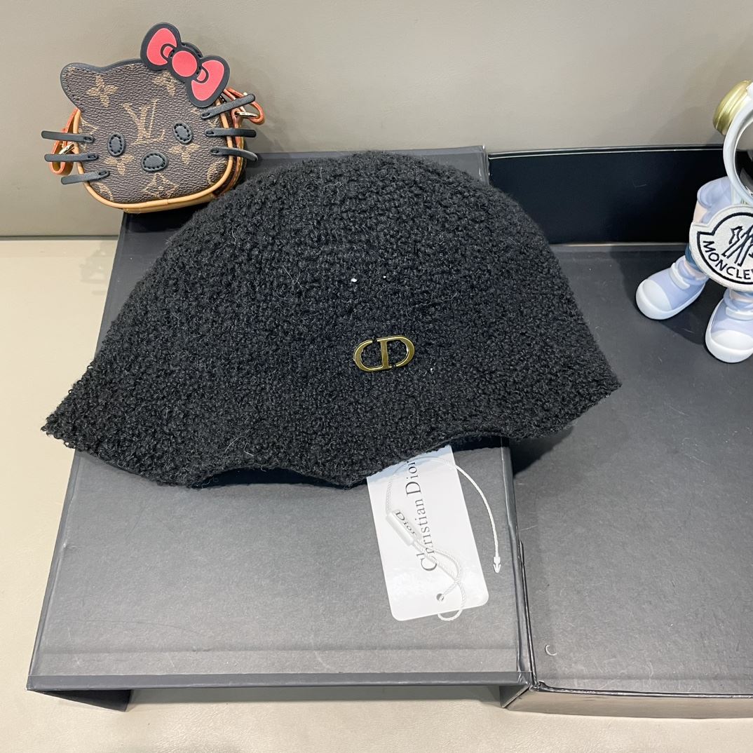 Christian Dior Caps